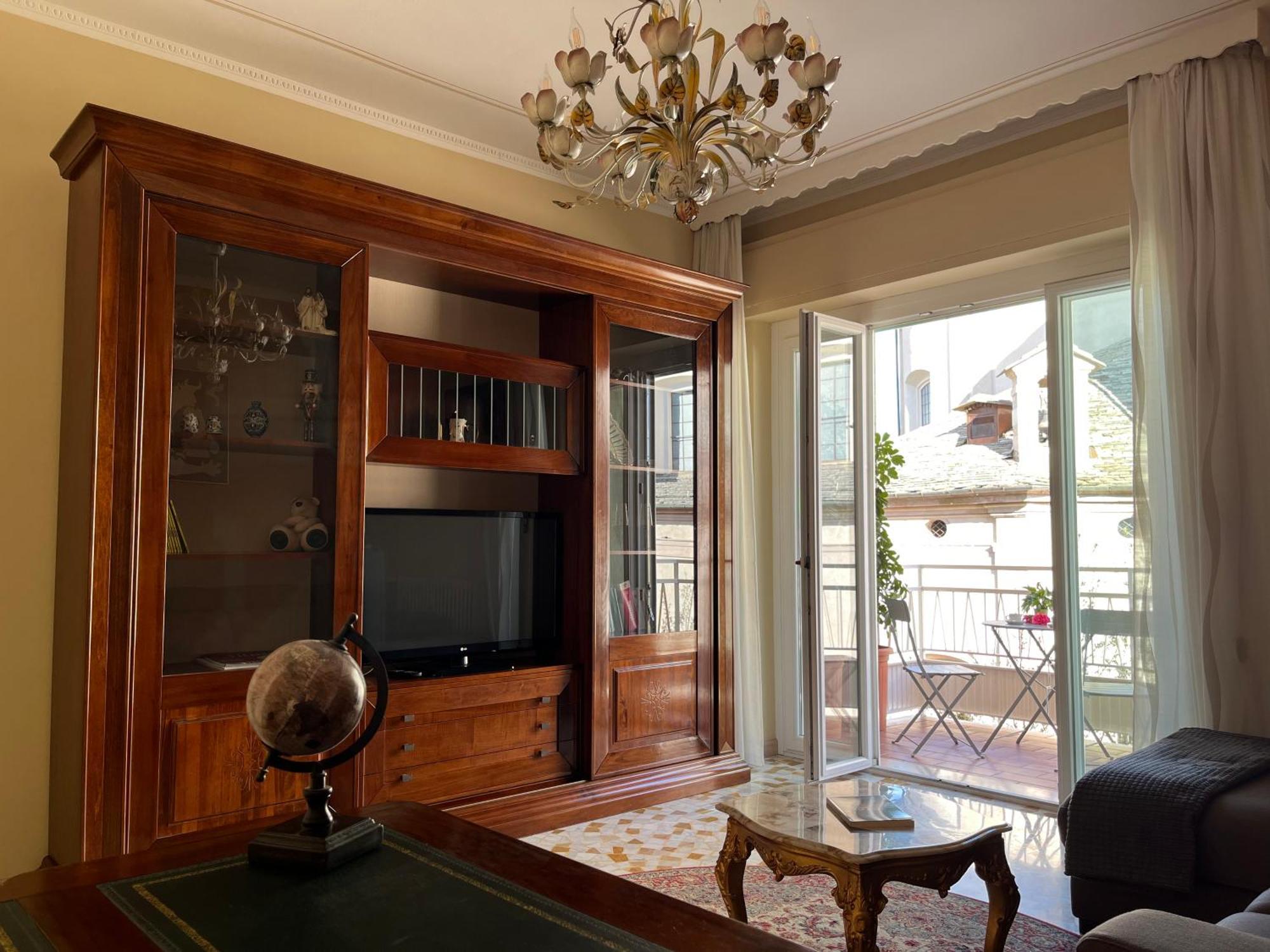 Vittore 11 Square Apartment
