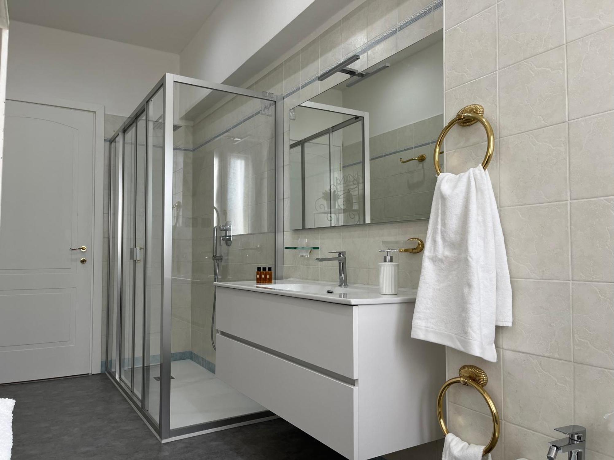 Vittore 11 Square Apartment